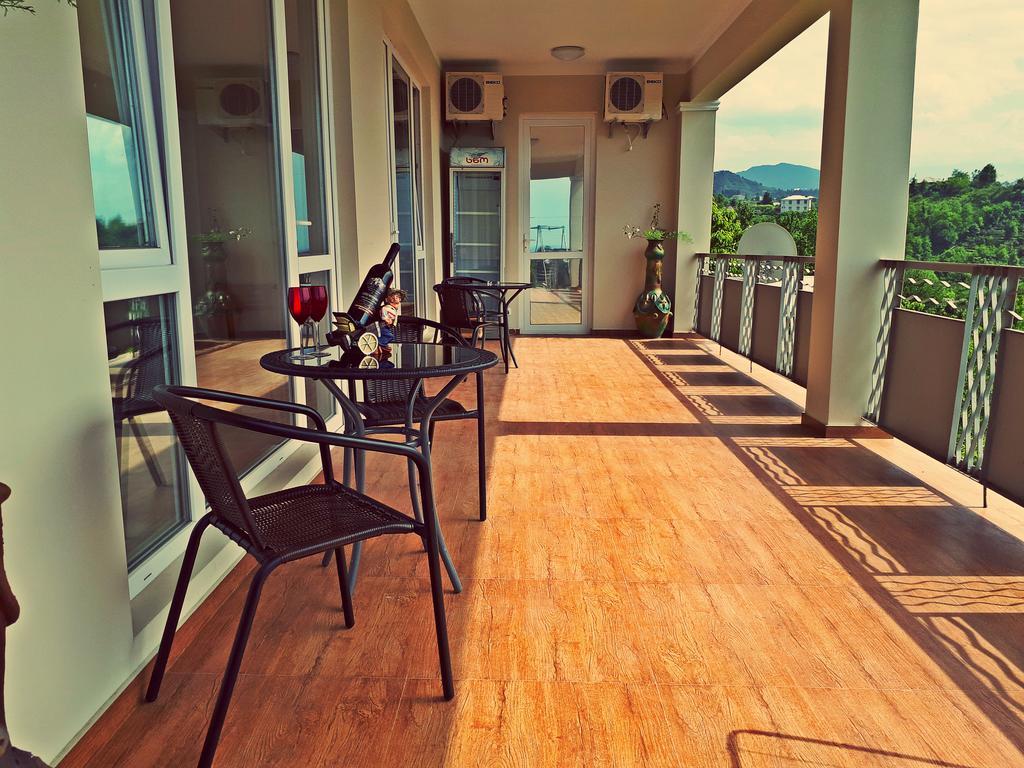Apartments Sunset Paradise Makhinjauri Exterior photo